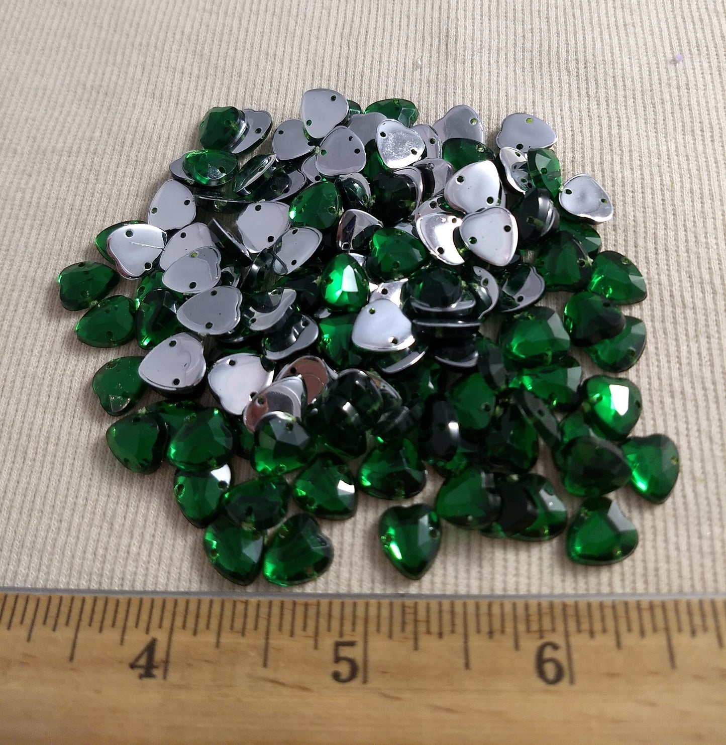 Bead XFFZ1011 #2-Hole #Green #Heart #Acrylic-Stone #100pc