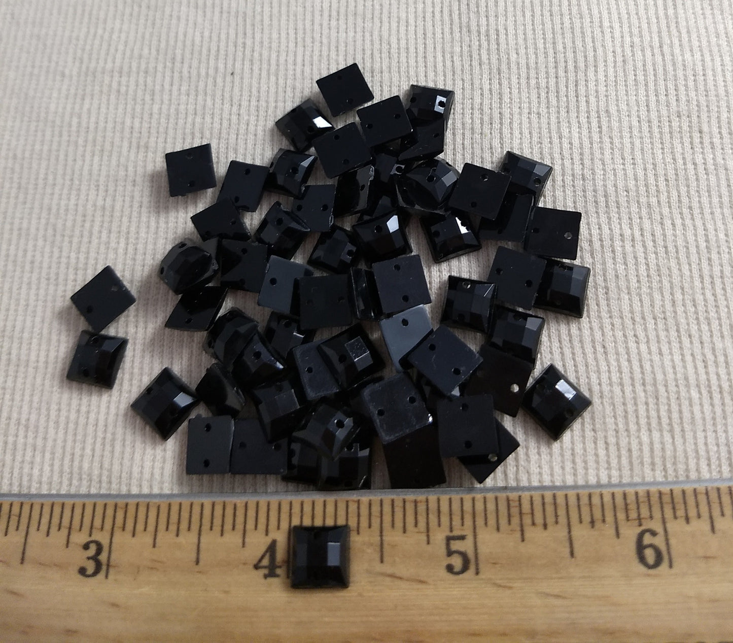 Bead XFFZ8 #2-Hole #Black #Square #Acrylic-Stone #60pc