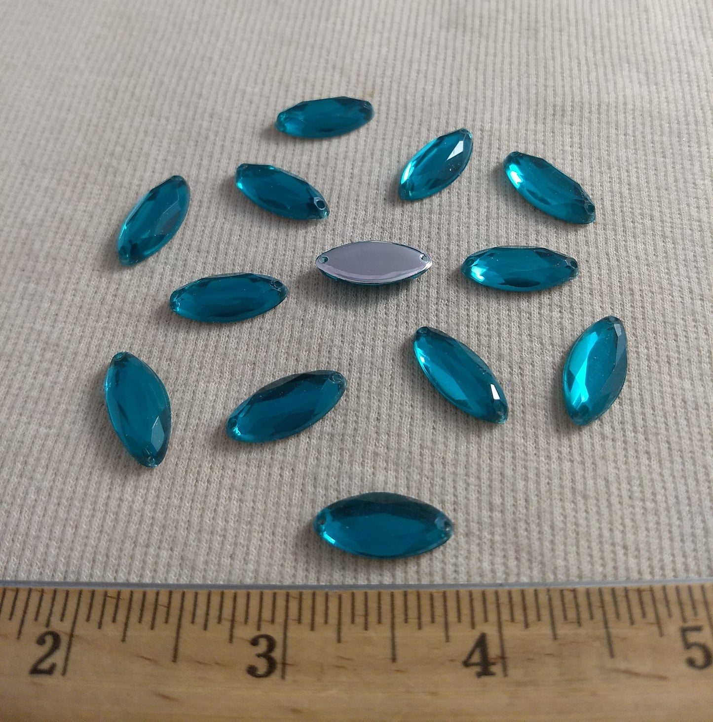Bead #BLG-19982B #2-Hole #26 #Turquoise #Horse-Eye #Acrylic-Stone #40pc
