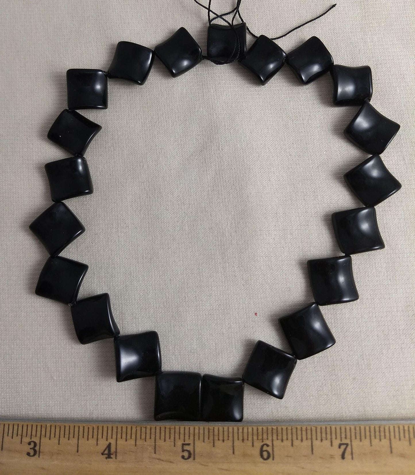 Bead #Fash31 #2 Hole #Black #1 strand #15"