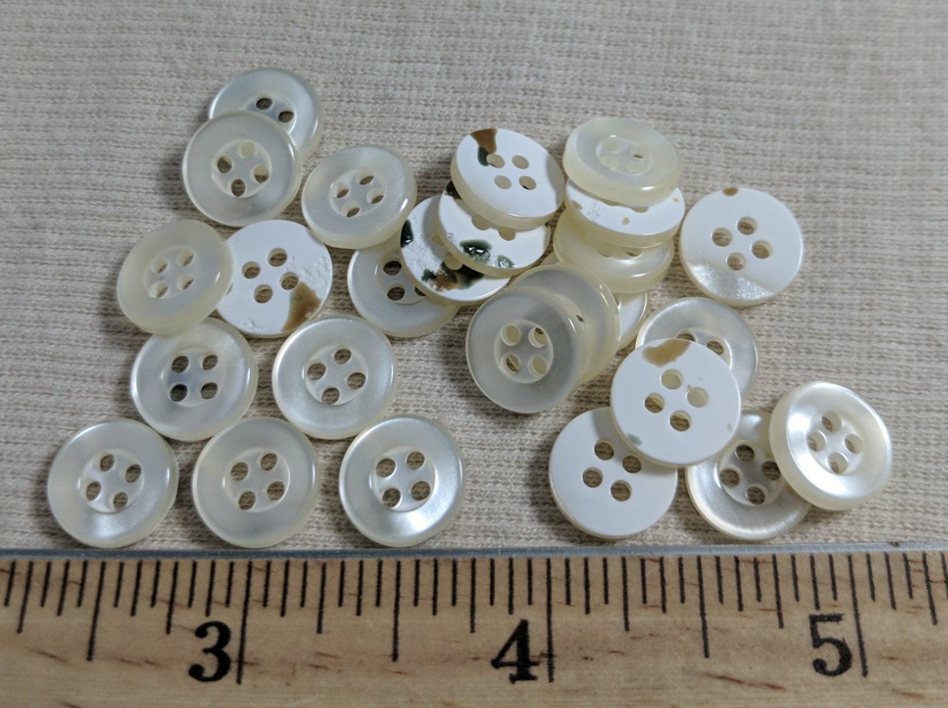 Button #Yoko-18 #4 Hole #Pearl #Rim #Imitation #Shell #10pc