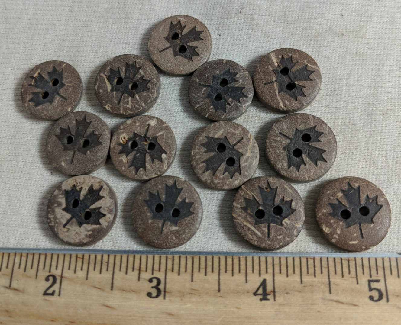 Button #PPL006 #2 Hole #Brown #Maple #Leaf #Coconut #10pc
