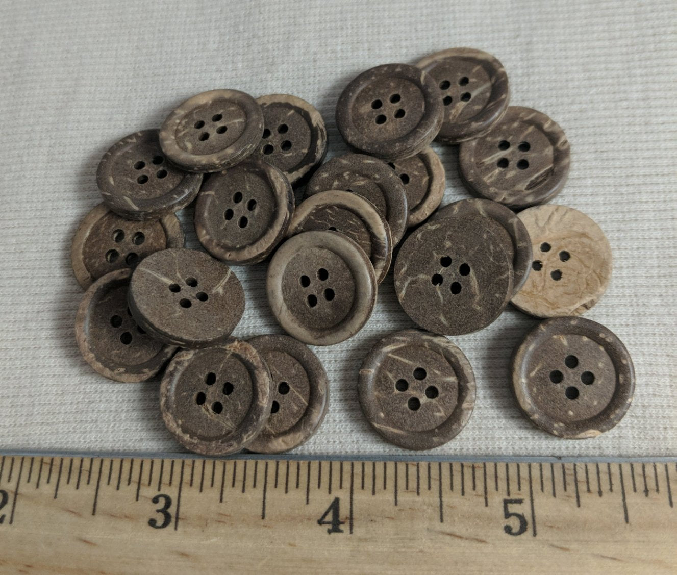 Button #26004 #4 Hole #Brown #Rim #Coconut #10pc