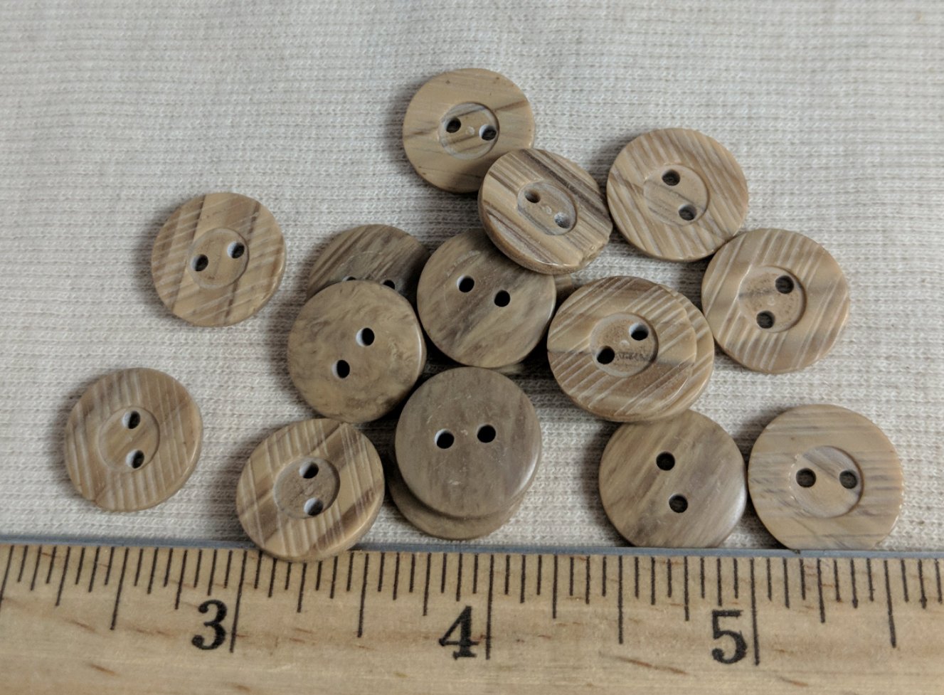 Button #C3040 #2 Hole #Cream #Rim #Imitation #Wood #10pc
