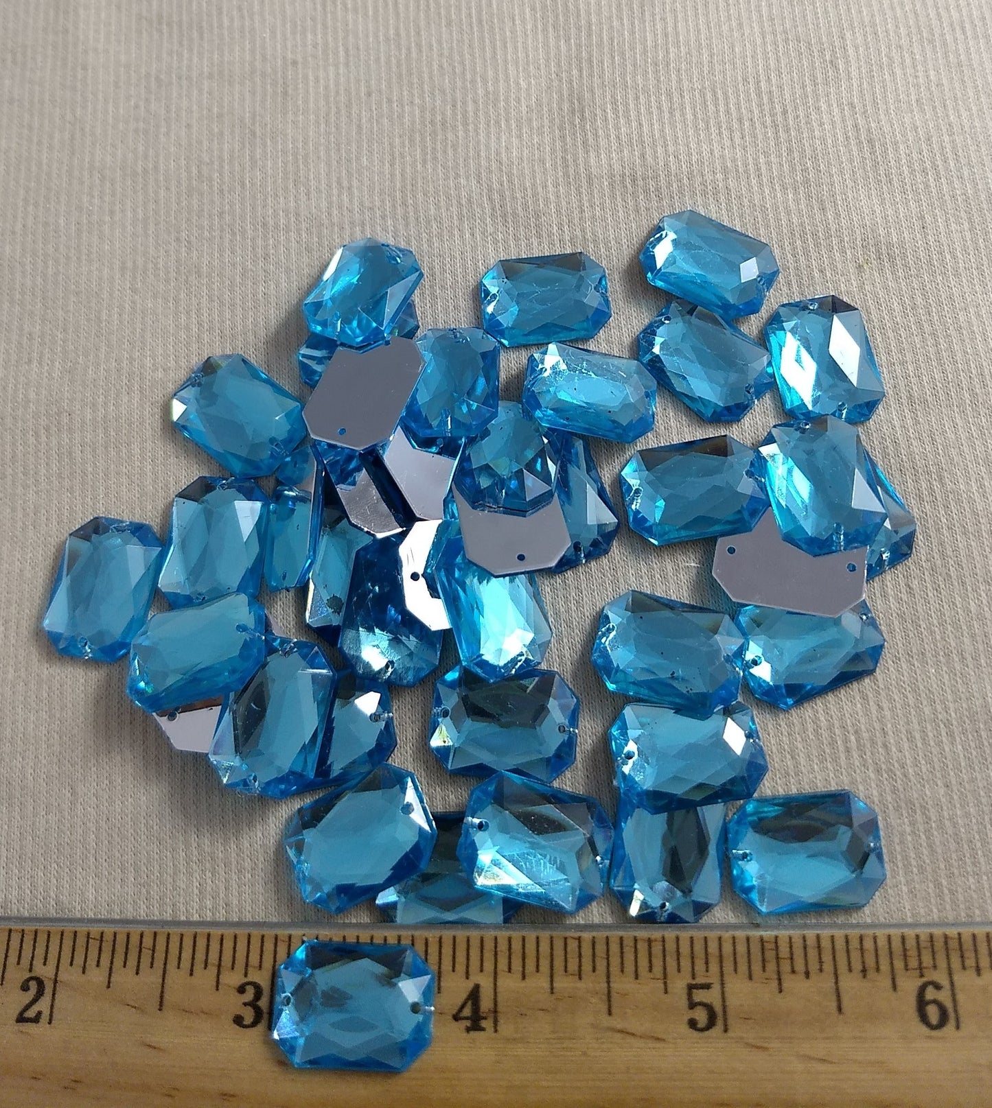 Bead XFFZ1318 #2-Hole #87 #Blue #Rectangle #Acrylic-Stone #40pc