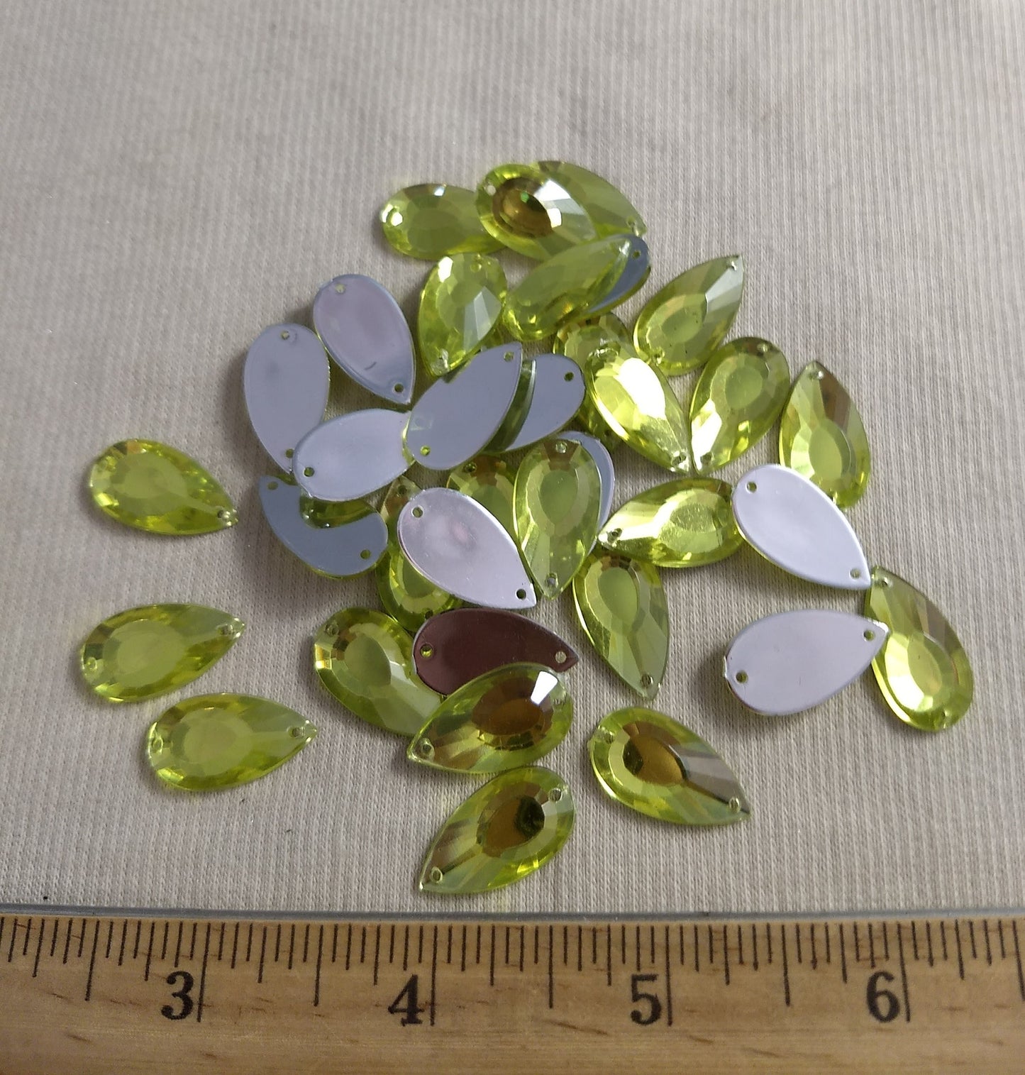 Bead #XFFZ2011 #2-Hole #Green #Tear-Drop #Acrylic-Stone #40pc