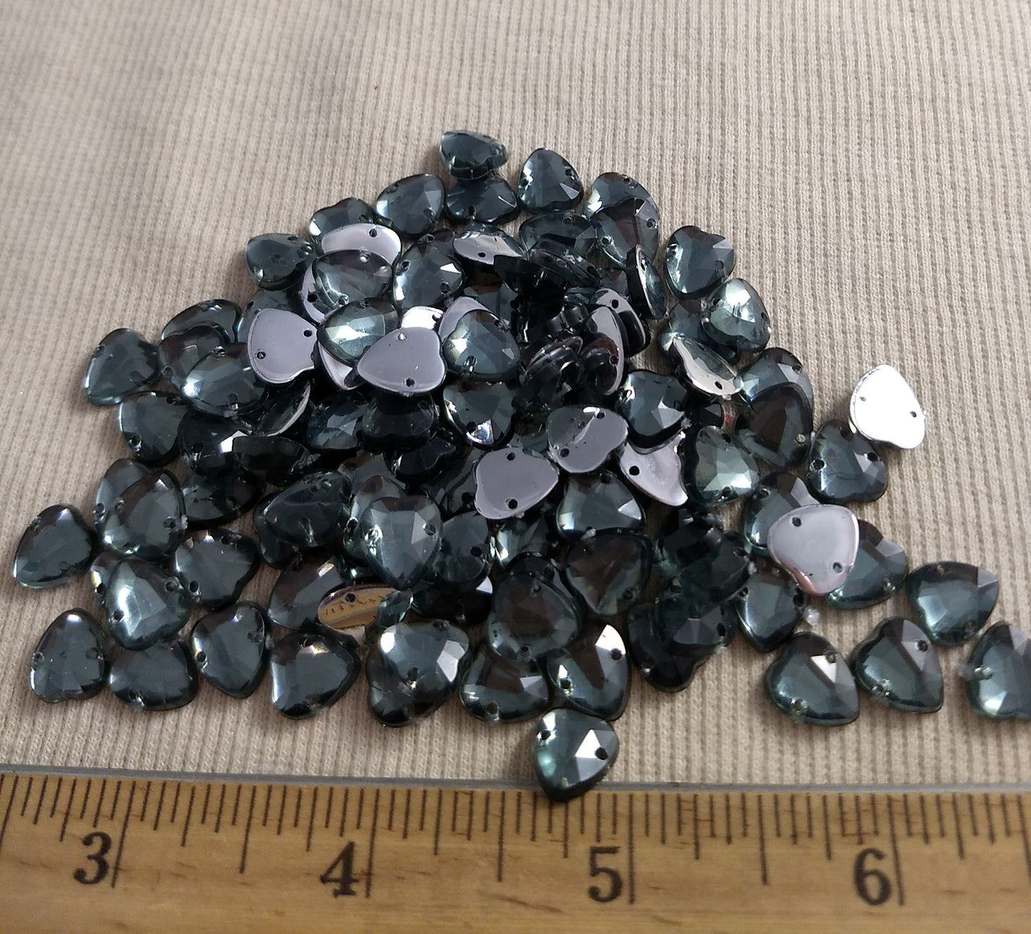 Bead XFFZ1011 #2-Hole #Grey #Heart #Acrylic-Stone #100pc