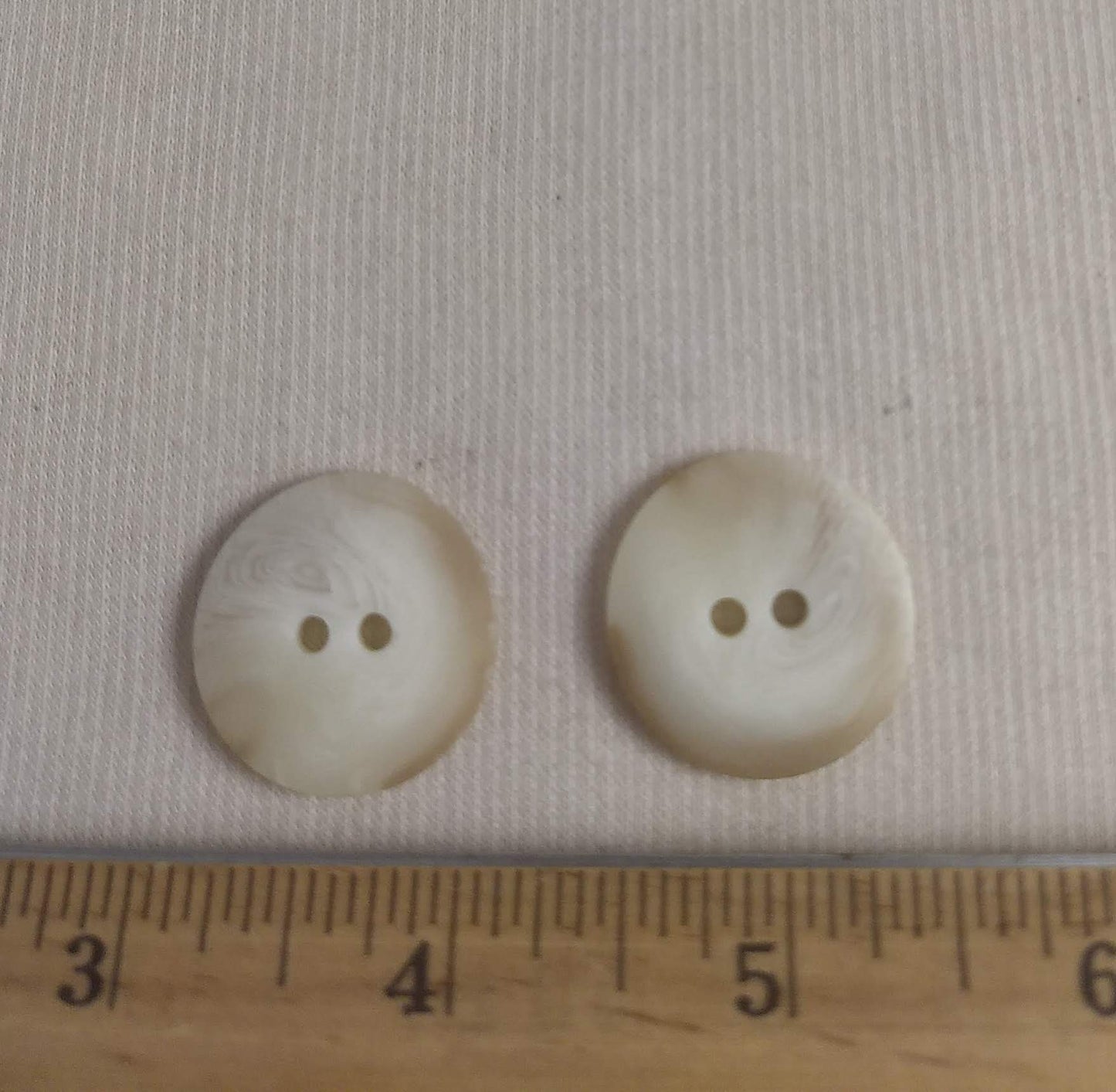 Button #1564 #2 Hole #Cream #10pc