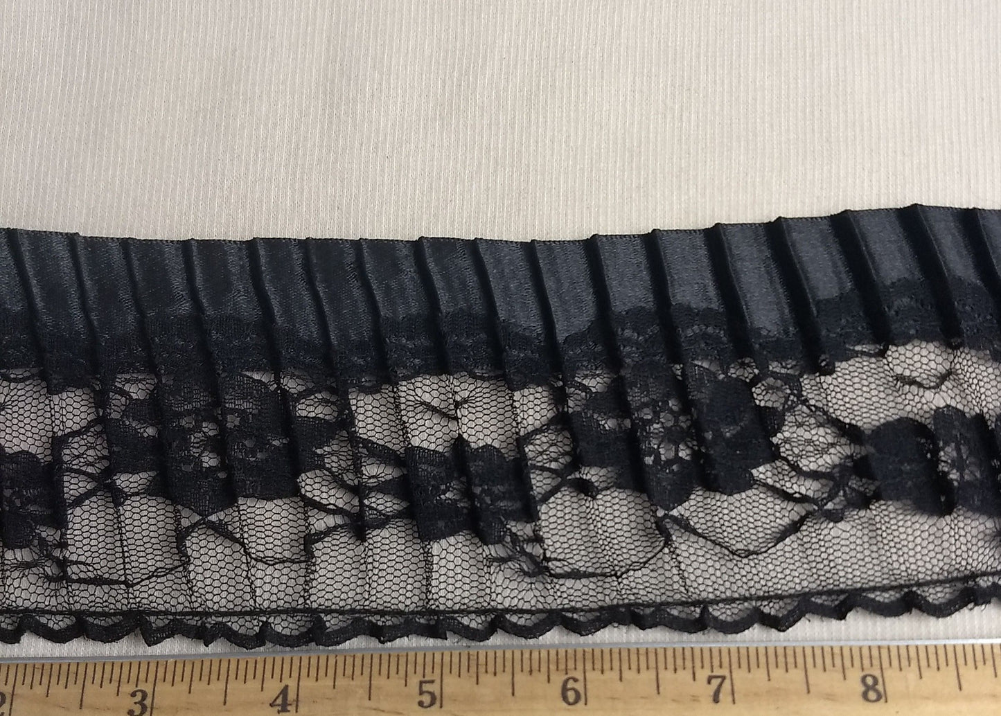 Ribbon #312 #Black #Pleated #Scalloped-Edge #Lace #1yd