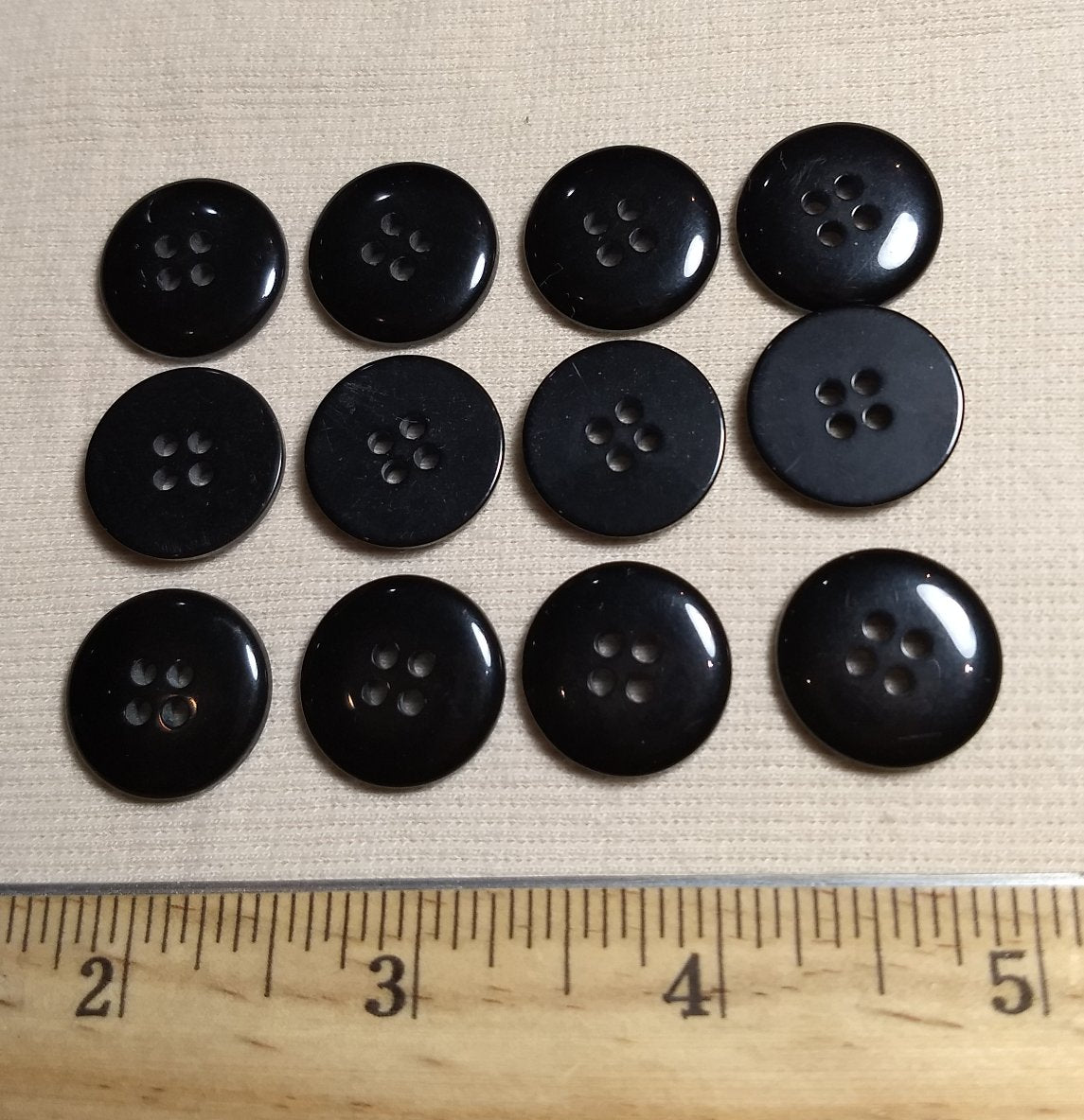 Button #P-Dome #4 Hole #Black #Basic #Polyester #10pc