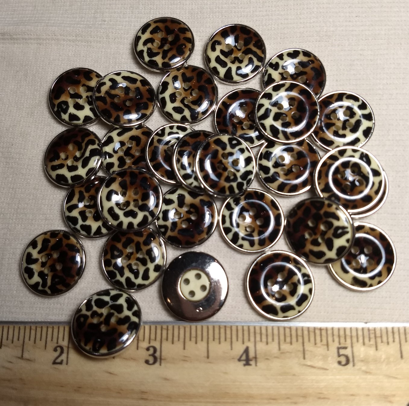 Button  #EP1297 #4 Hole #Brown #Rim #Animal #Abs #10pc