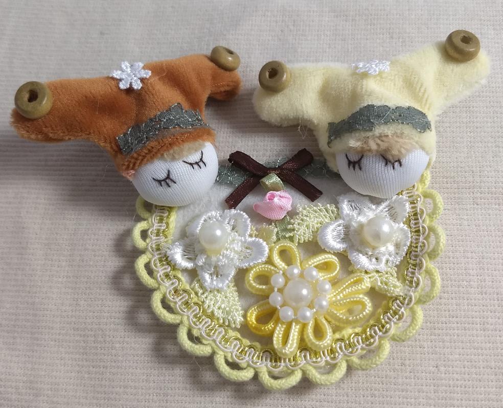 Ornament #RXHB080930Y #Yellow#Doll #Sew-On #1pc