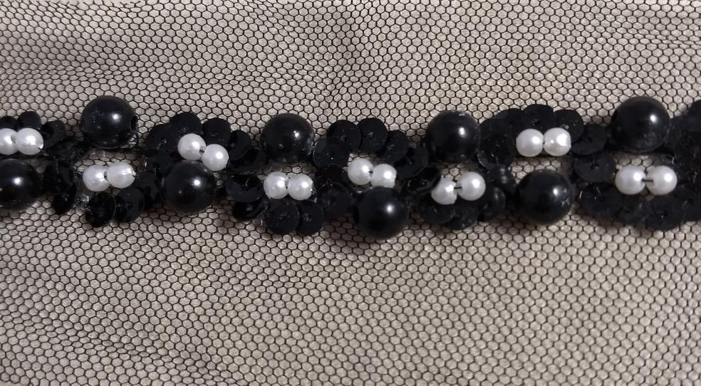 Trimming #Beads #Black #White #1yd