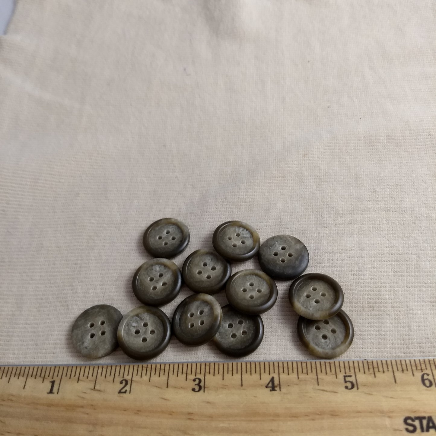 Button #20434-R  #AA04 4 Hole #Brown #Rim #Imitation #Horn #Polyester #10pc