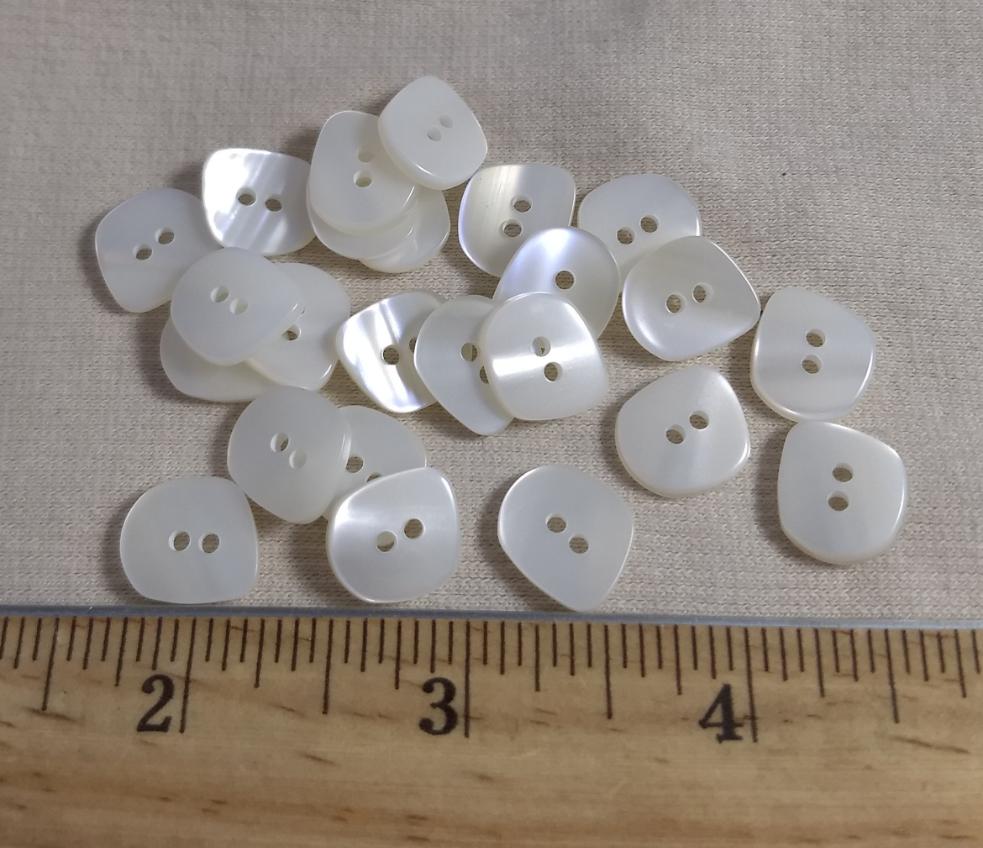 Button #SS02 #2-Hole #Pearl #Polyeser #10pc