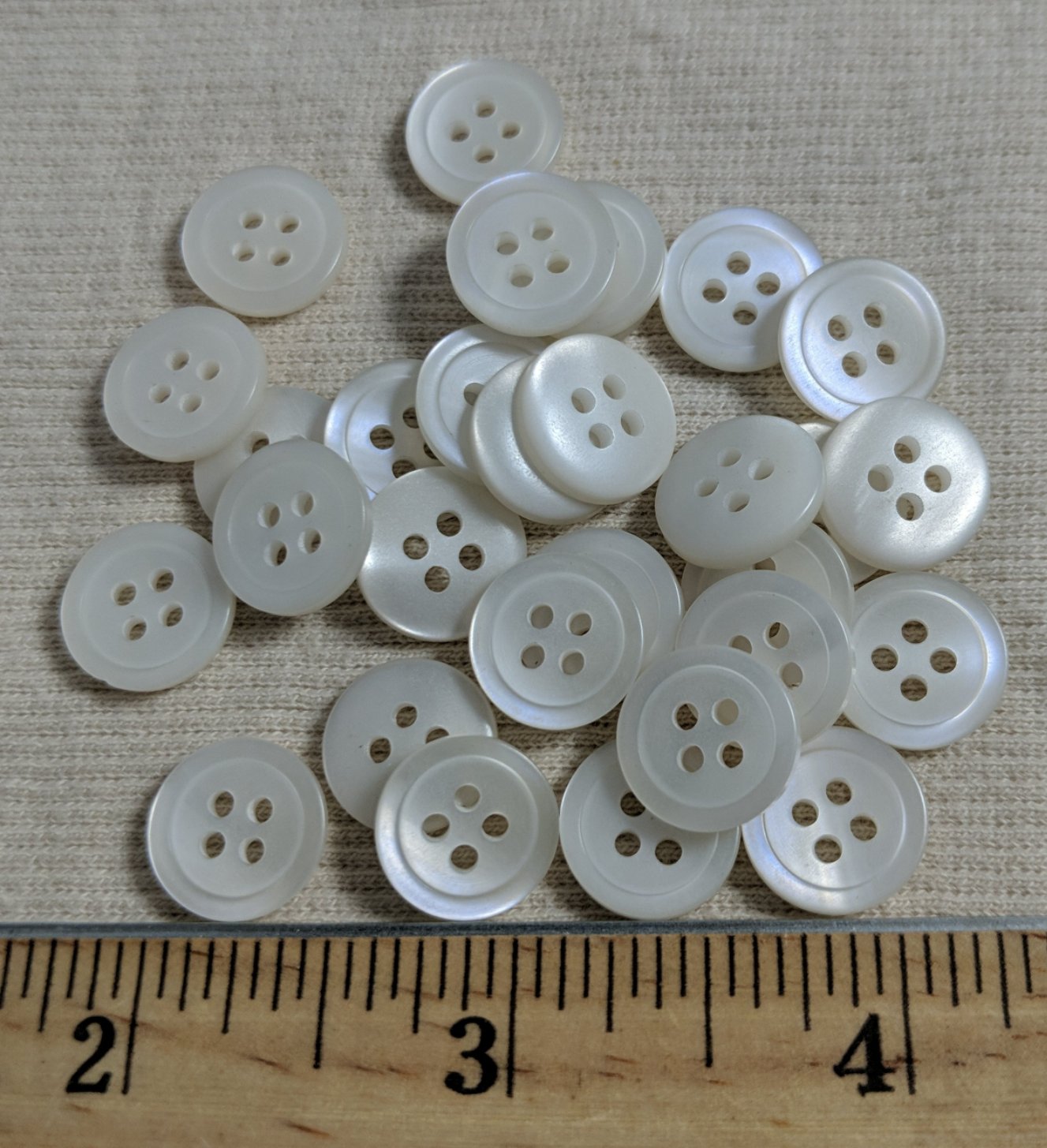 Button #20-7 #4 Hole #White #Polyester #10pc