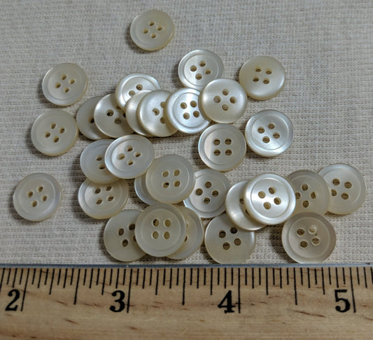 Button #20-7 #4 Hole #Cream #Imitation #Shell #10pc