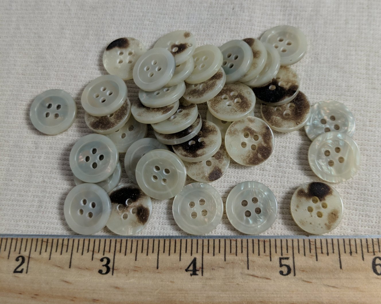 Button #21172 #4 Hole #Pearl #Rim #Imitation #Shell #10pc