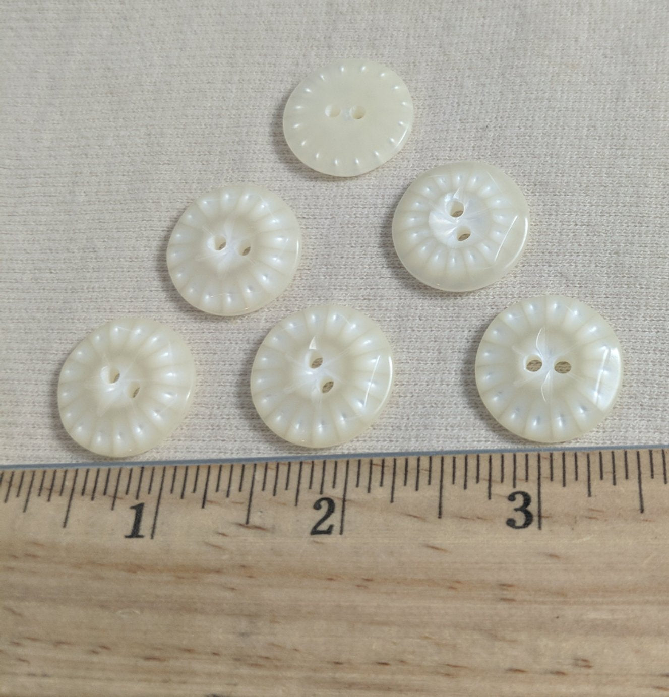 Button #98035 #2 Hole #Ivory #Rim #Polyester #10pc
