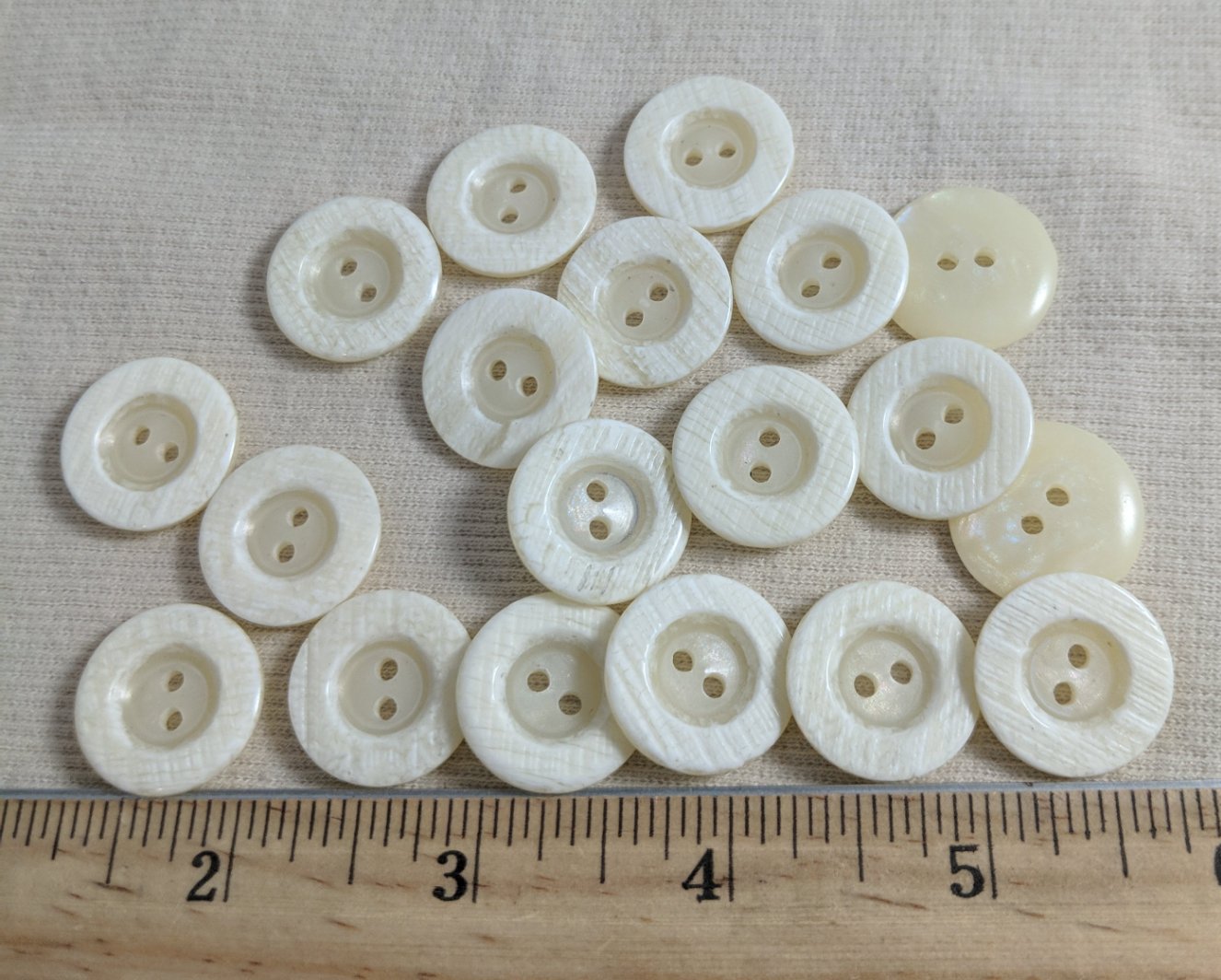 Button #95632 #2 Hole #White #Rim #Polyester #10pc