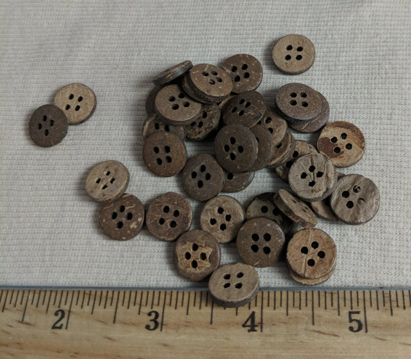 Button #26020 #4 Hole #Brown #Coconut #Wood #10pc