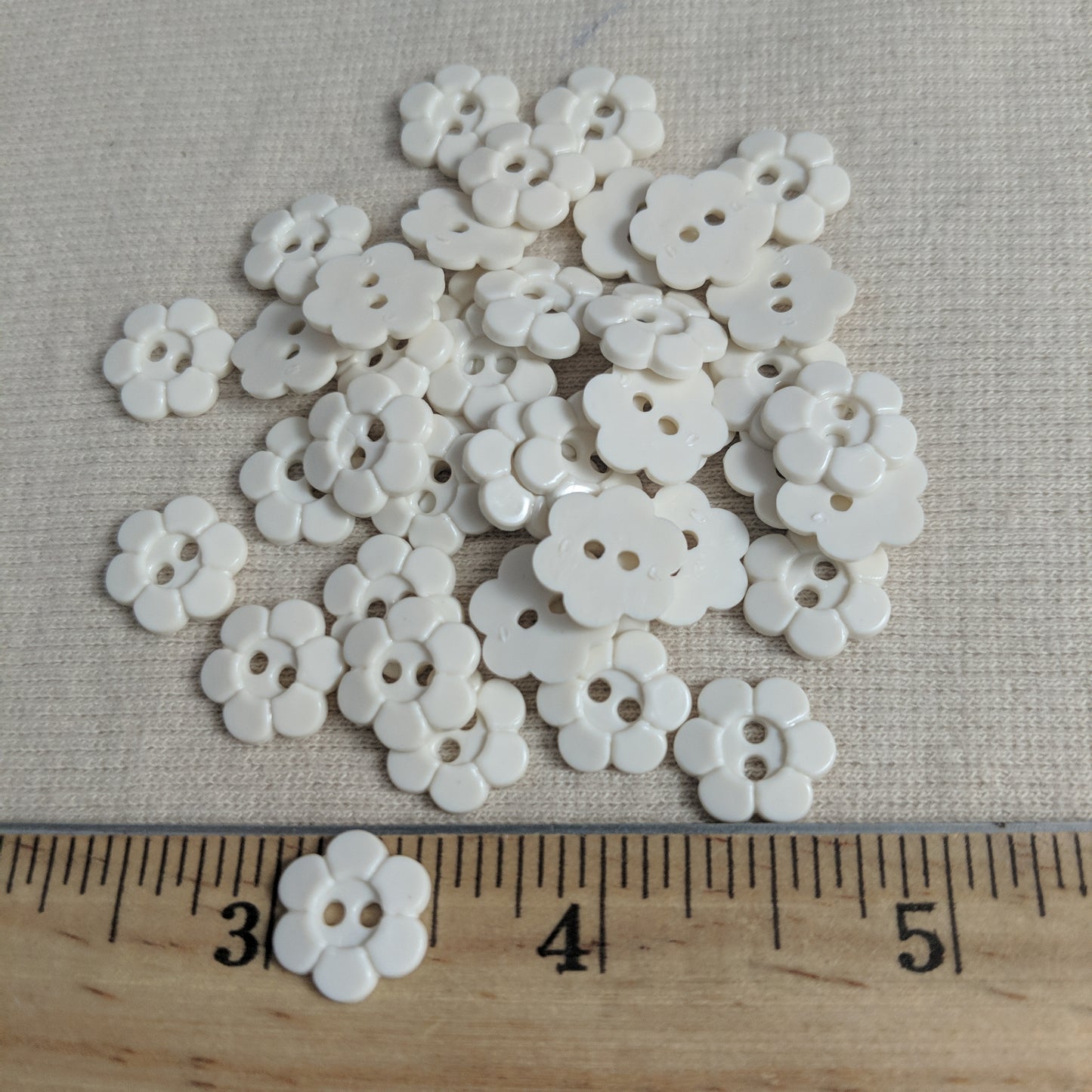 Button #KU282 #2 Hole #White  #Flower #Nylon #10pc