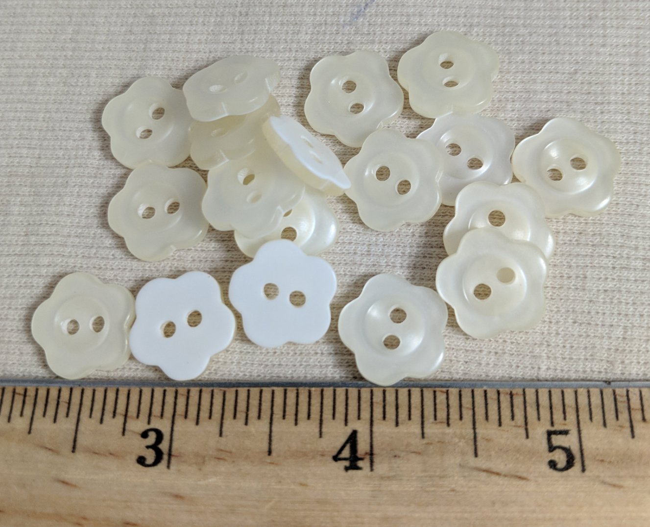 Button #826 #2 Hole #Pearl #Flower #Children #Polyester #10pc