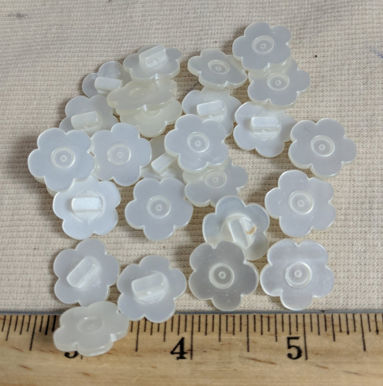 Button #827 #Shank #Pearl #Flower #Nylon #10pc