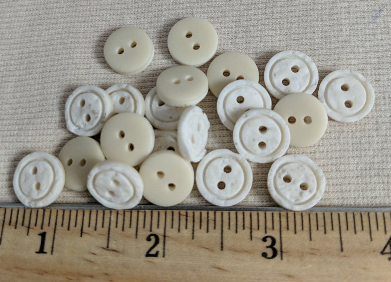 Button #21005 #2 Hole #White #Rim #Abs #10pc