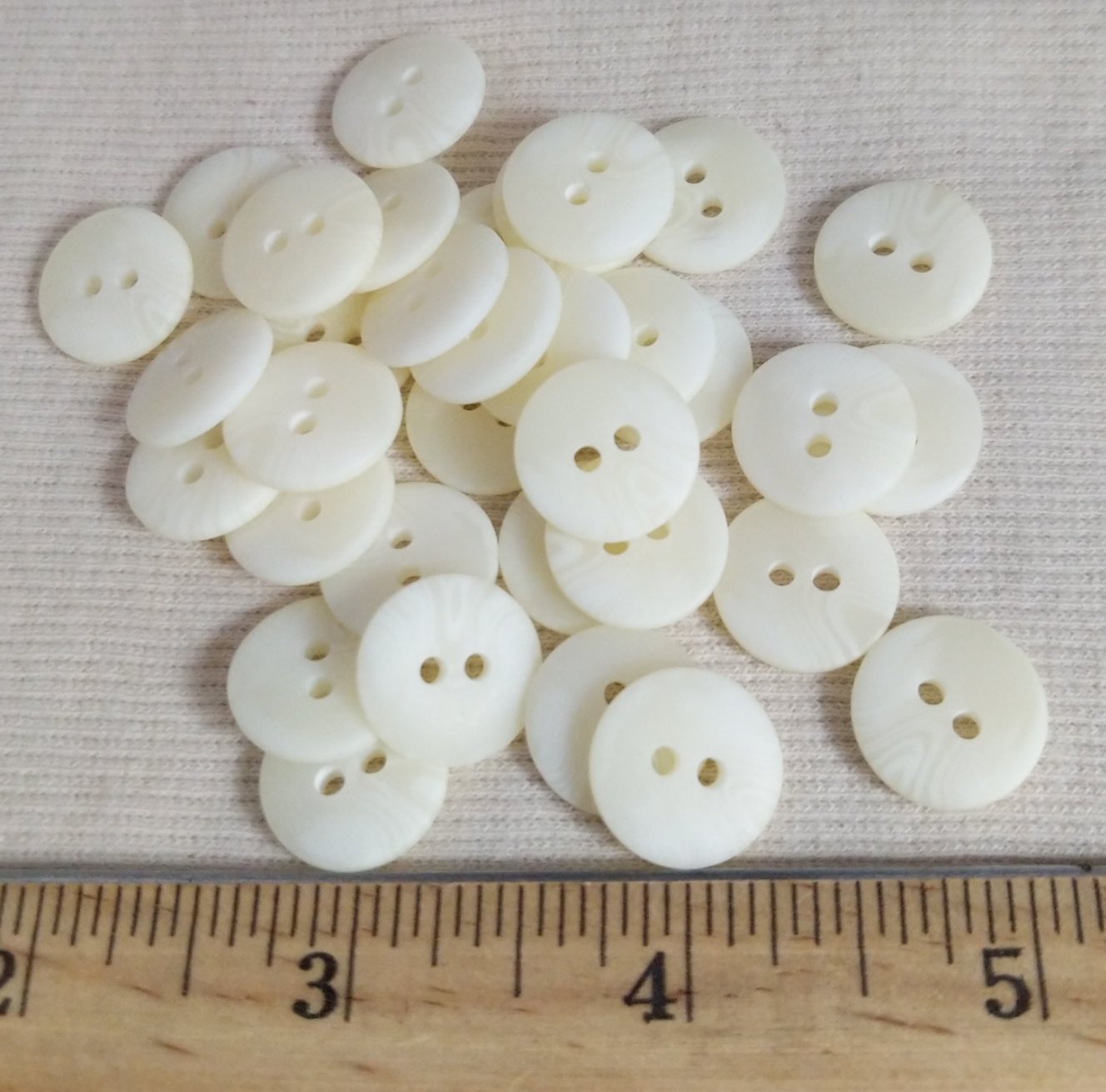 Button #21160-PB1160 #2 Hole #Off-White #Imitation #Horn #Polyester #10pc