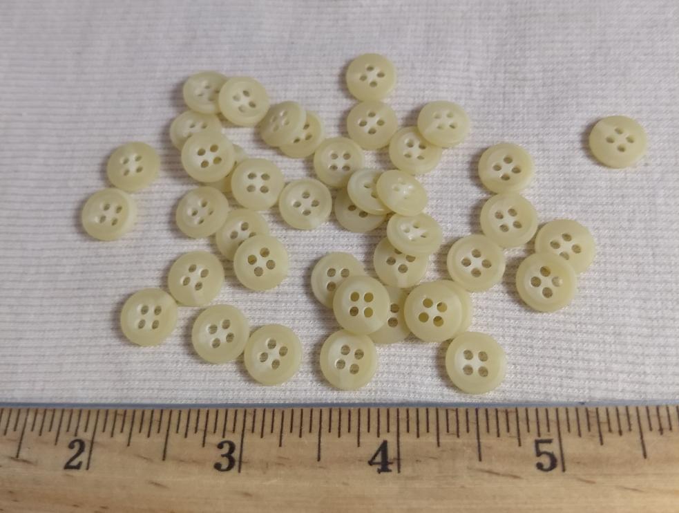 Button #5164 #4 Hole #Cream #Polyester #Basic #10pc