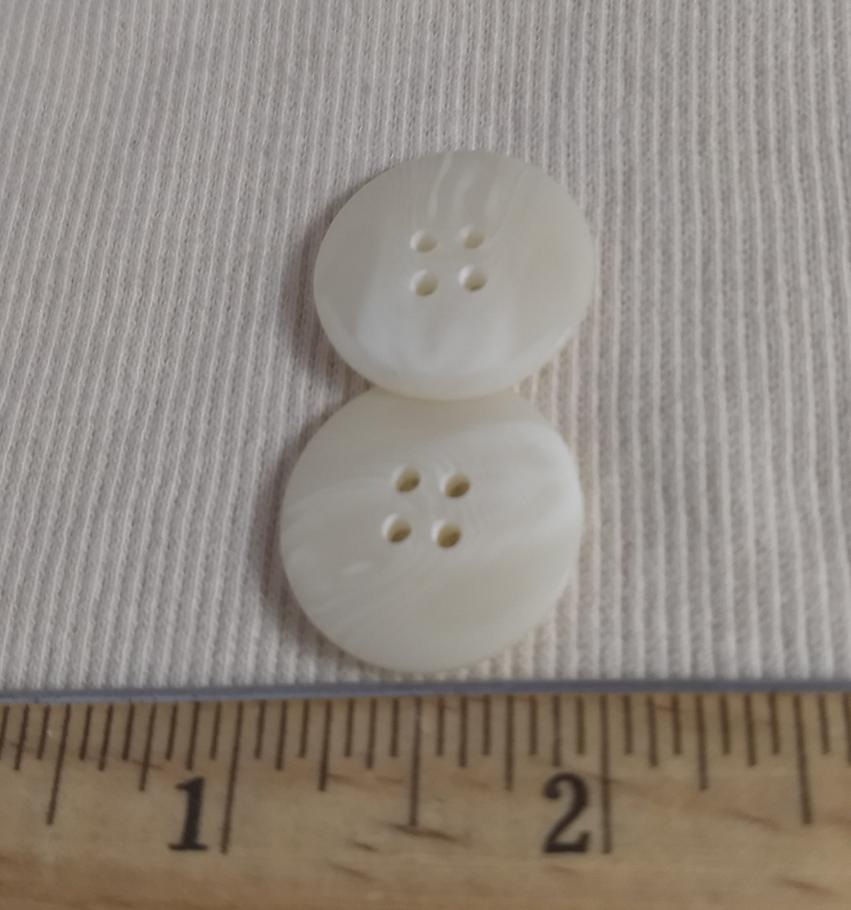 Button #1521 #4 Hole #Cream #Polyester#10pc